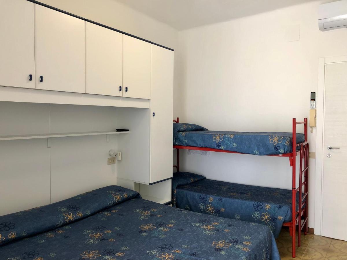 קאורלה Albergo Elena Garni מראה חיצוני תמונה