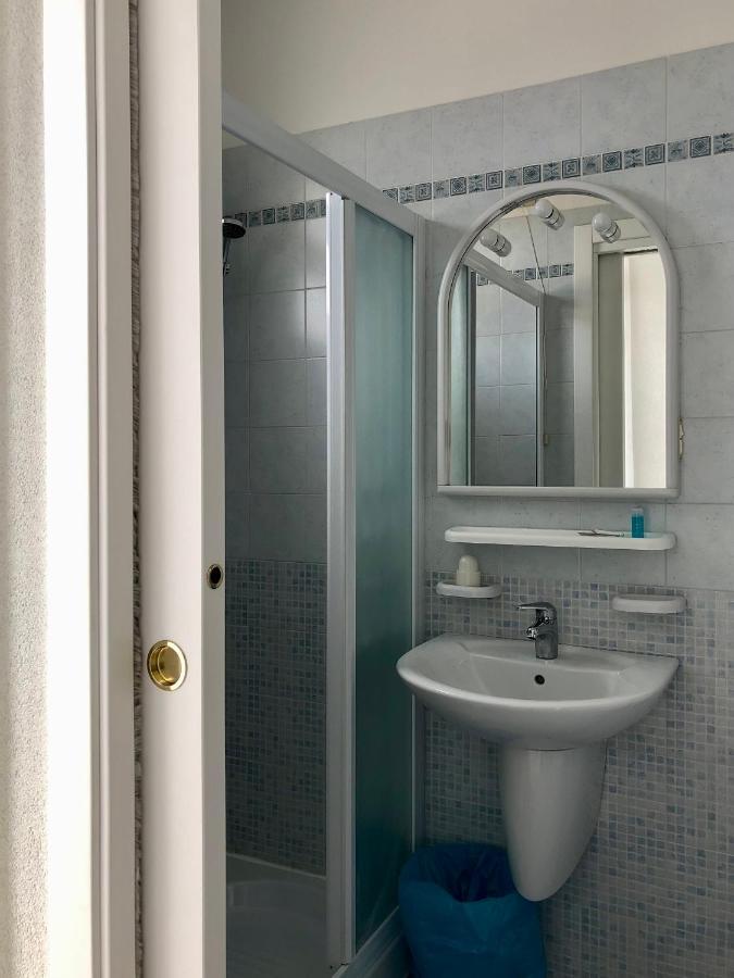 קאורלה Albergo Elena Garni מראה חיצוני תמונה